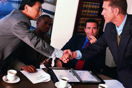 网络途径如何对欠款人提起诉讼